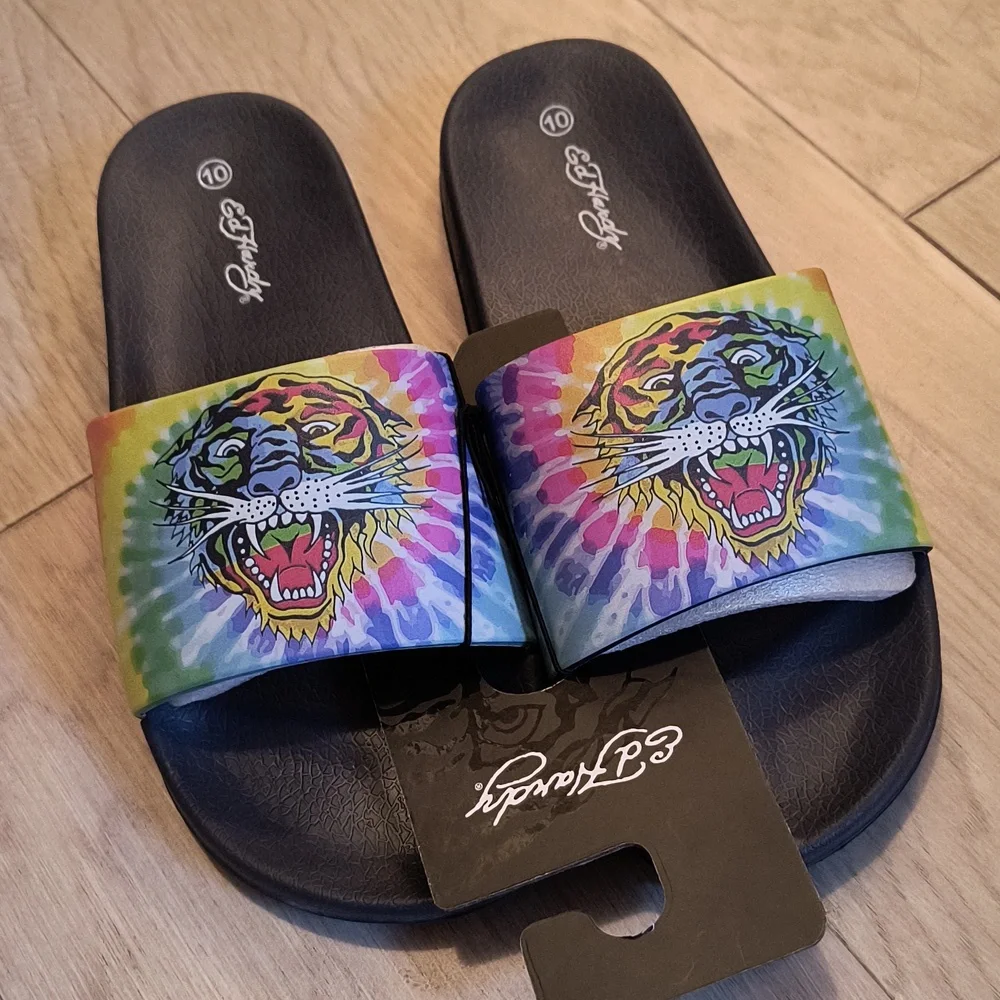Ed Hardy slides - Picture 2 of 5